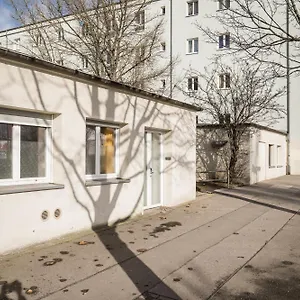 https://three-bedroom-plus-big-kitchen-plus-selfcheckin-plus.find-berlin-hotels.com