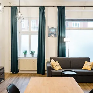 https://stylish-loft-close-to-boxhagener-platz.find-berlin-hotels.com